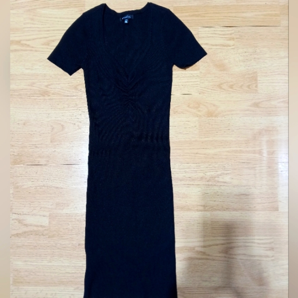 DYNAMITE body con sweater dress. Size xs. Worn once. EUC.